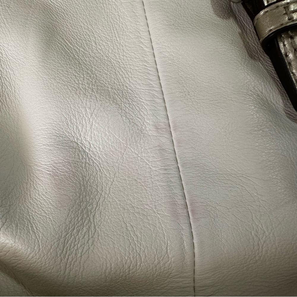 Coach | Soho East West Leather Shoulder Bag White/Gold – Style M1159-F18751 - Picture 14 of 16